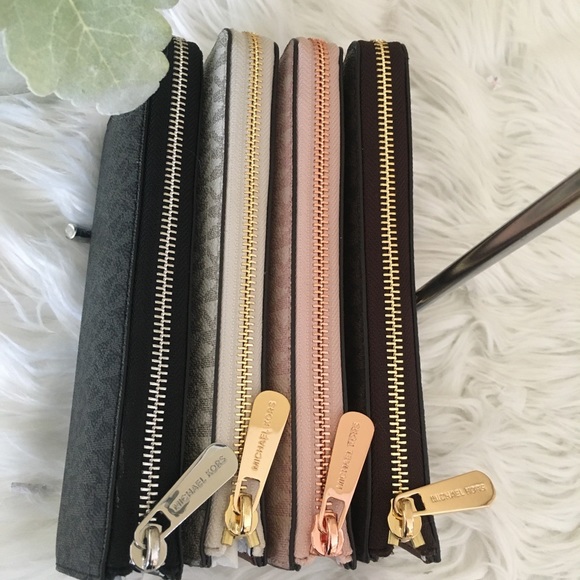 Michael Kors jet set three quarters zipper wallet - Picture 6 of 14